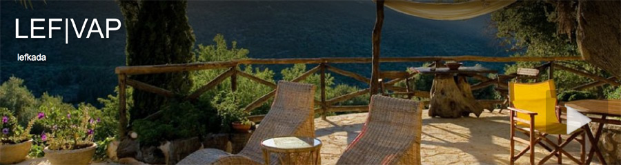 LEFKAS LEFKADA villaggio resort villa in affitto casa indipendente case di pescatori in affitto affitti settimanali mensili appartamento studio monolocale con uso cucina balcone veranda per mangiare giardino con barbecue balcoone attrezzato