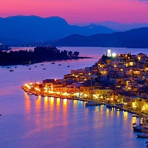 isola di POROS nel golfo ARGOSARONICO organizziamo soggiorni vacanze in grecia nelle isole greche ville con piscina case con giardino appartamenti affitti estivi settimanali 